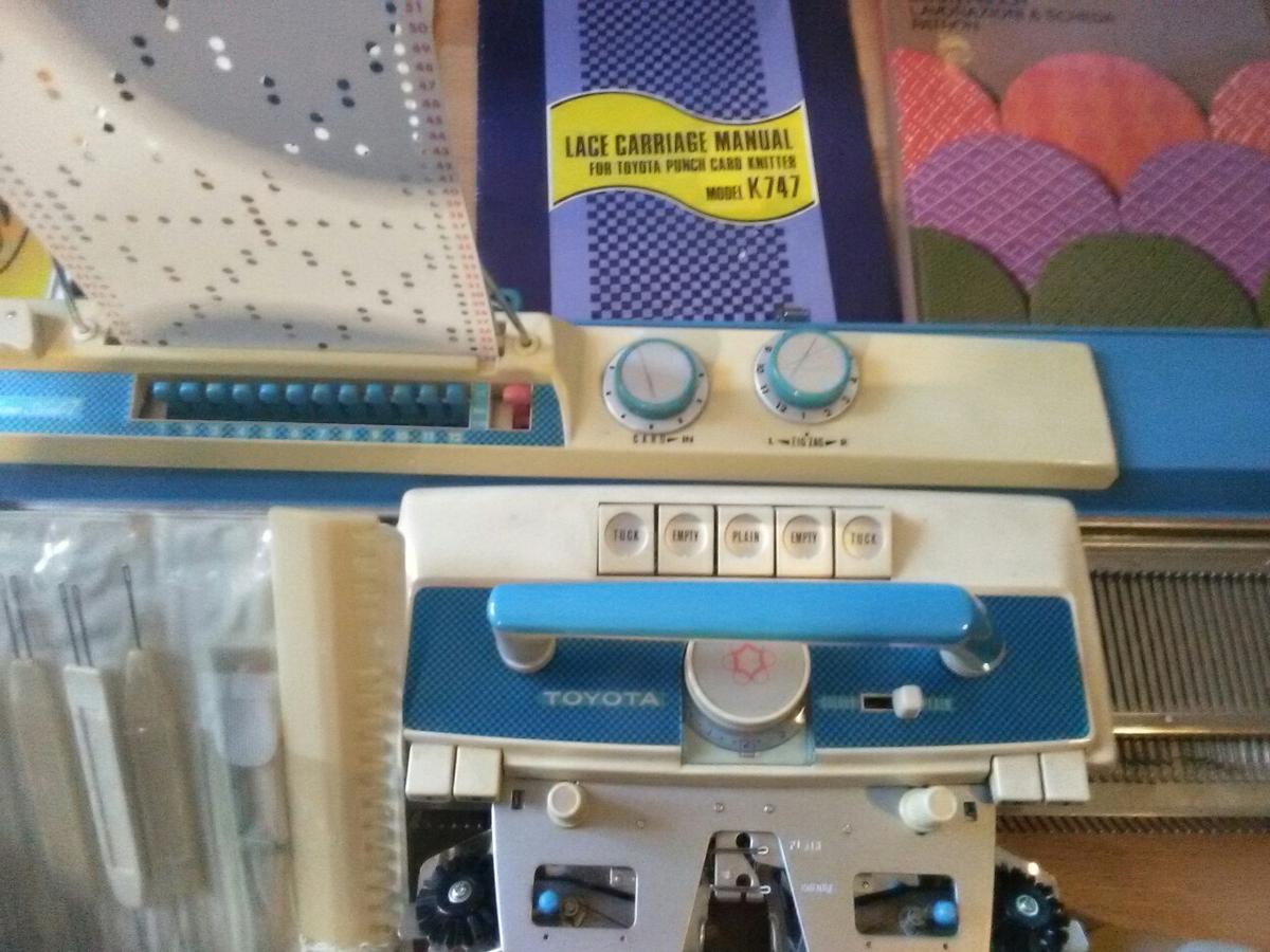 Toyota  747 | Knitting Machine