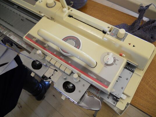 Brother KH891 | Knitting Machine