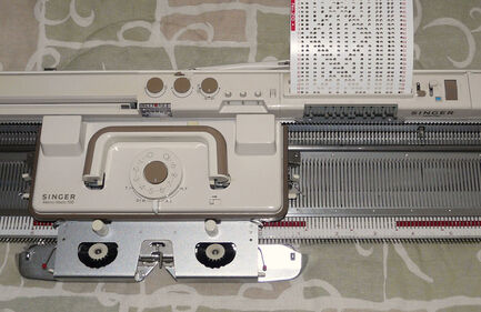 Studio SK700 | Knitting Machine